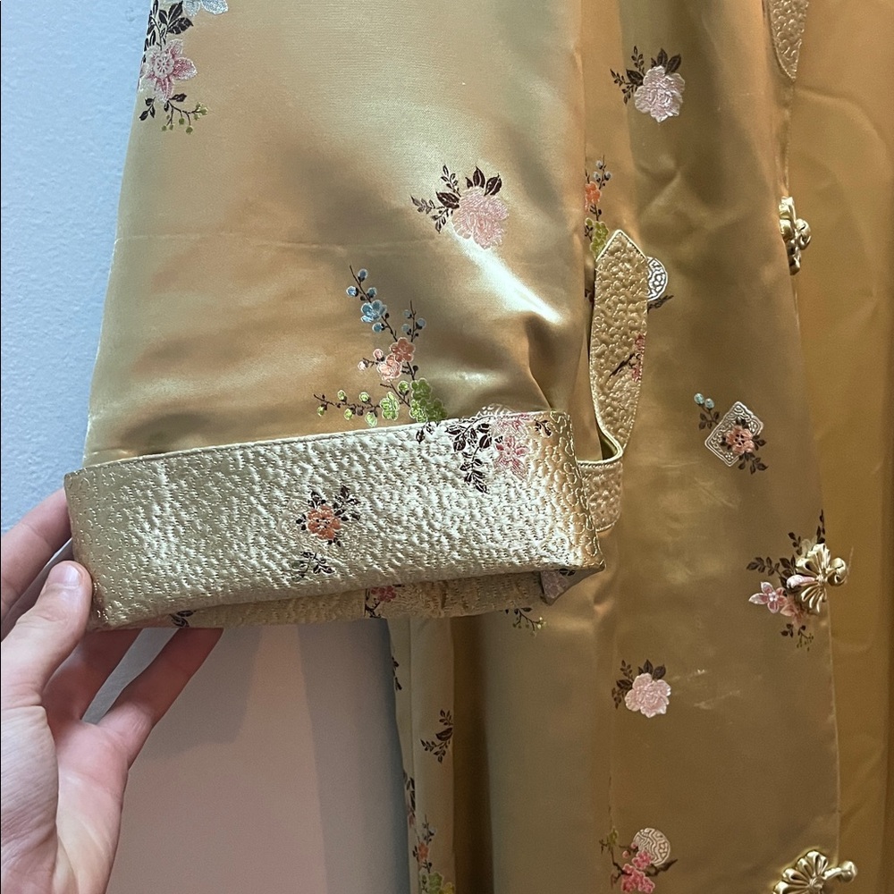 1960s Singapore Gold Brocade Silk/ Satin Tangzhuang Duster Jacket - Picture 2 of 5